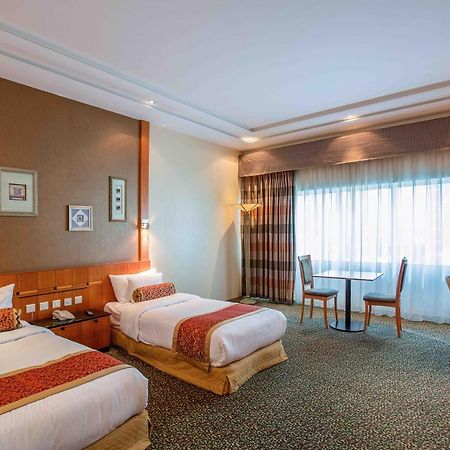 Gulf Court Hotel Manama Exterior photo