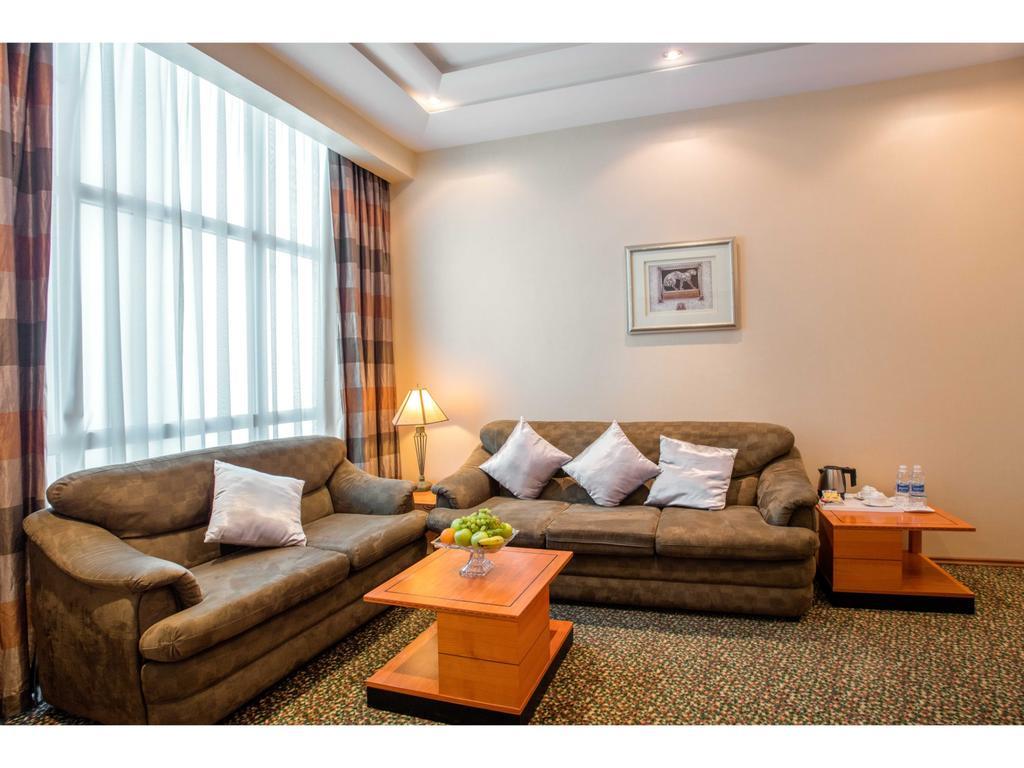 Gulf Court Hotel Manama Exterior photo