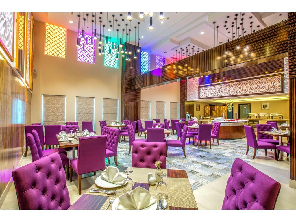 Gulf Court Hotel Manama Exterior photo