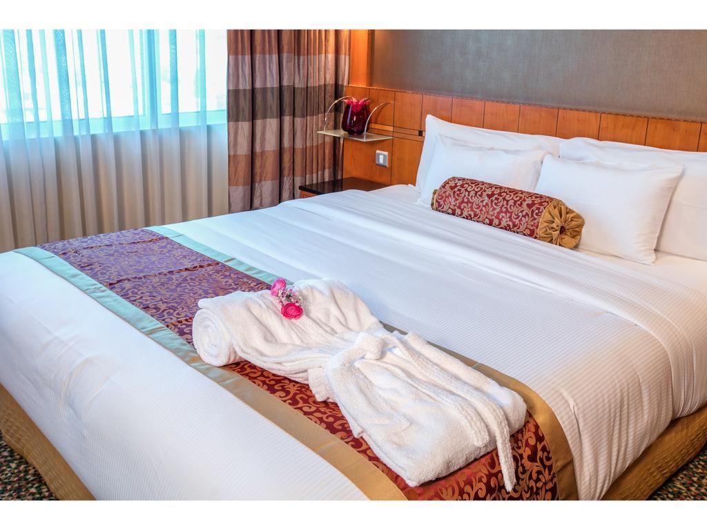Gulf Court Hotel Manama Exterior photo