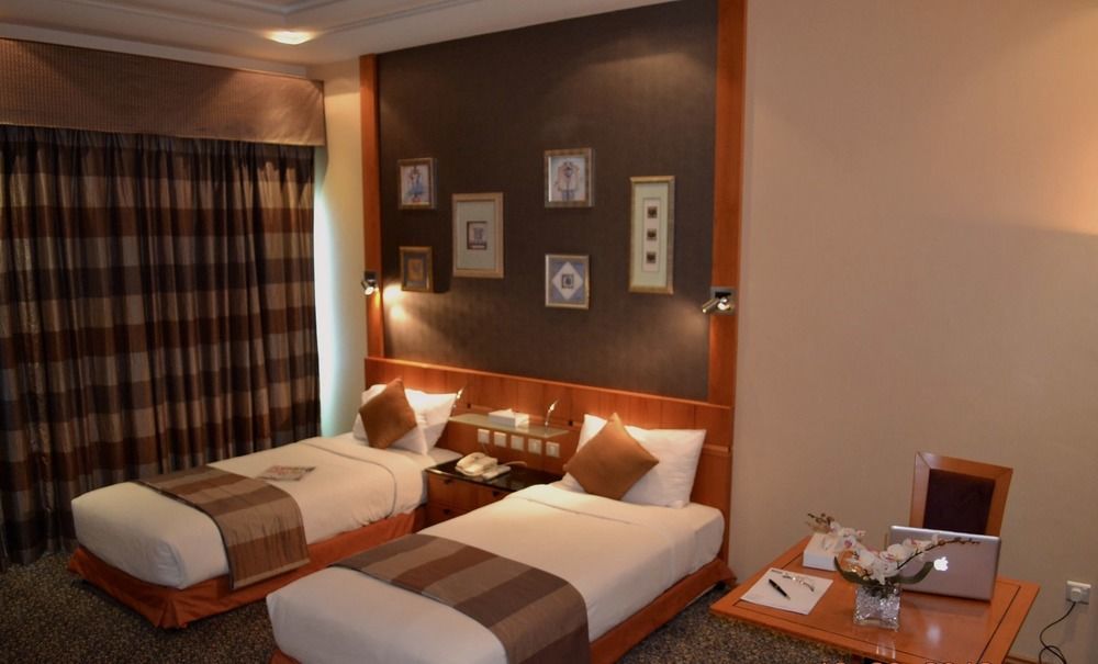 Gulf Court Hotel Manama Exterior photo